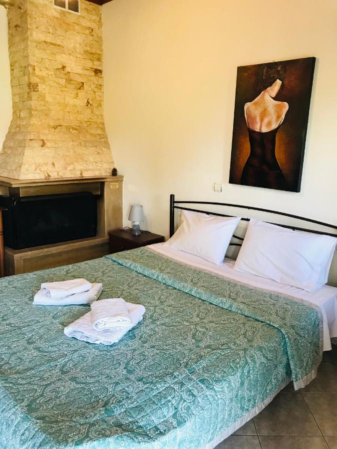 Guesthouse Adonis Loutraki  Ngoại thất bức ảnh