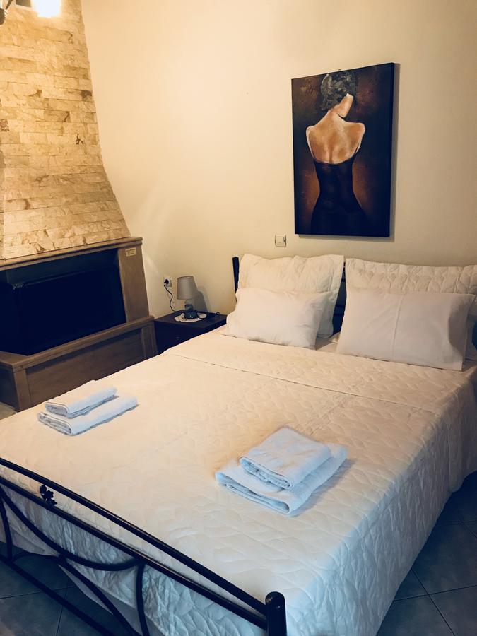 Guesthouse Adonis Loutraki  Ngoại thất bức ảnh