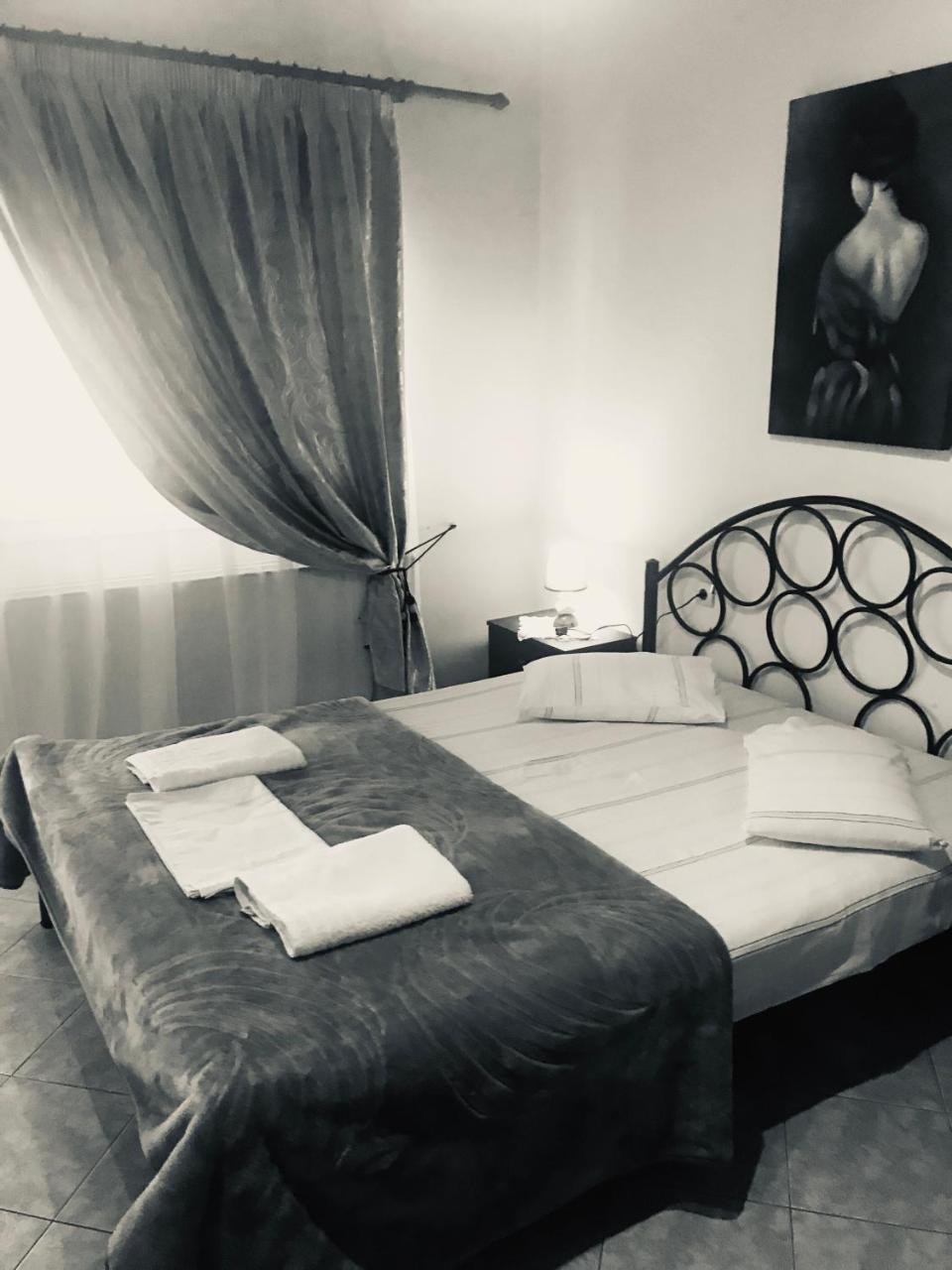 Guesthouse Adonis Loutraki  Ngoại thất bức ảnh