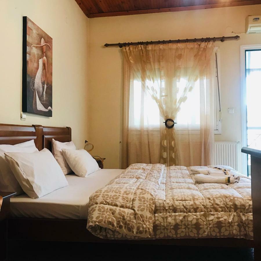 Guesthouse Adonis Loutraki  Ngoại thất bức ảnh